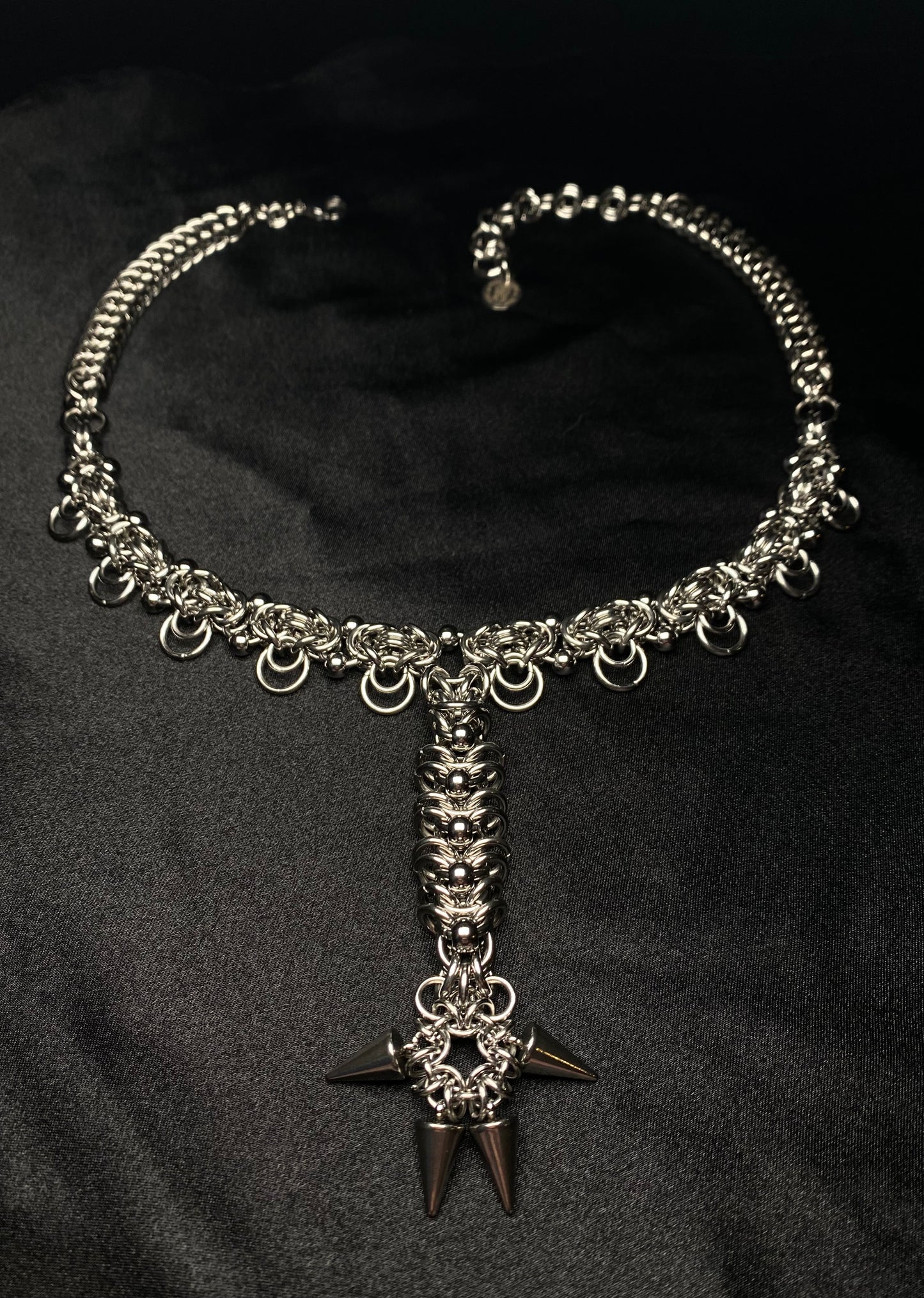 Dragons paw necklace