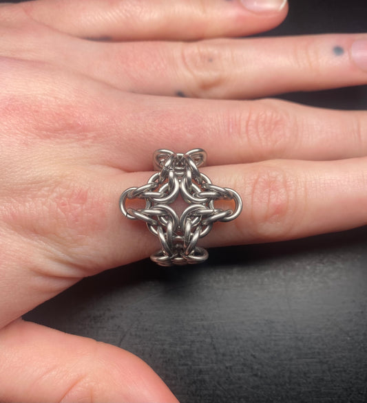Ostara ring
