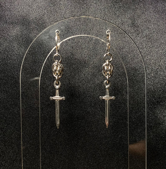 Thiefs blade earrings