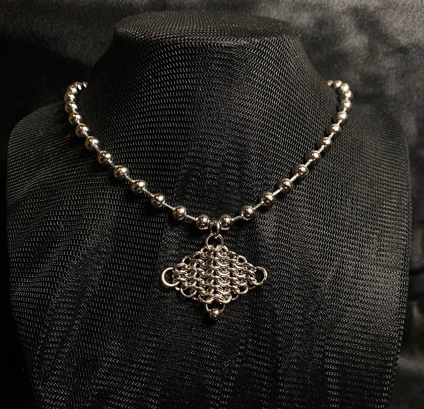 Manta necklace