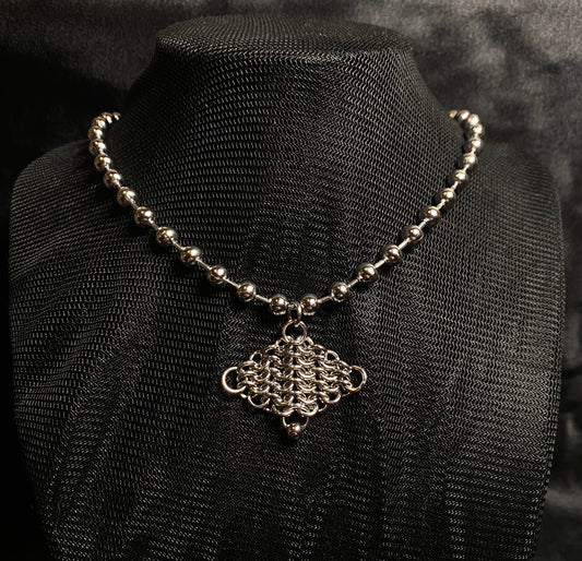 Manta necklace