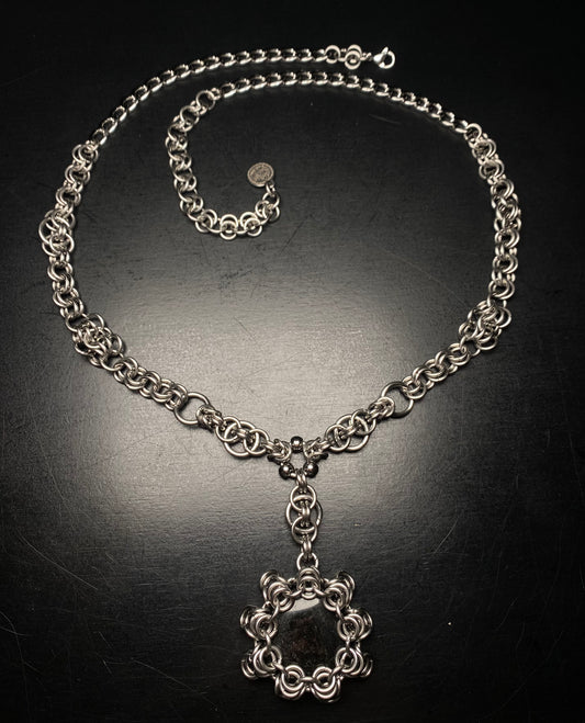 Daedra Amulet