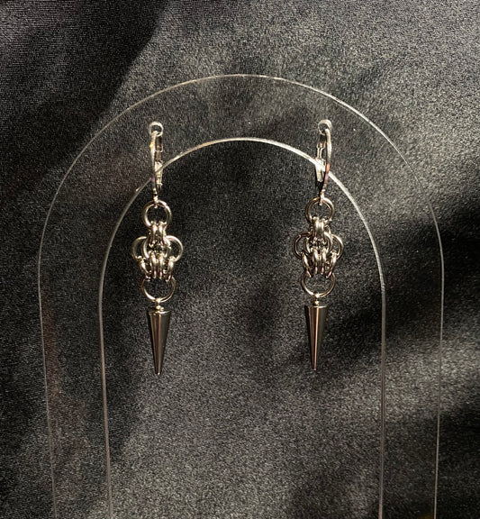 Thorn earrings