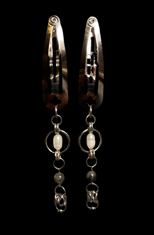 Naiad hairclip
